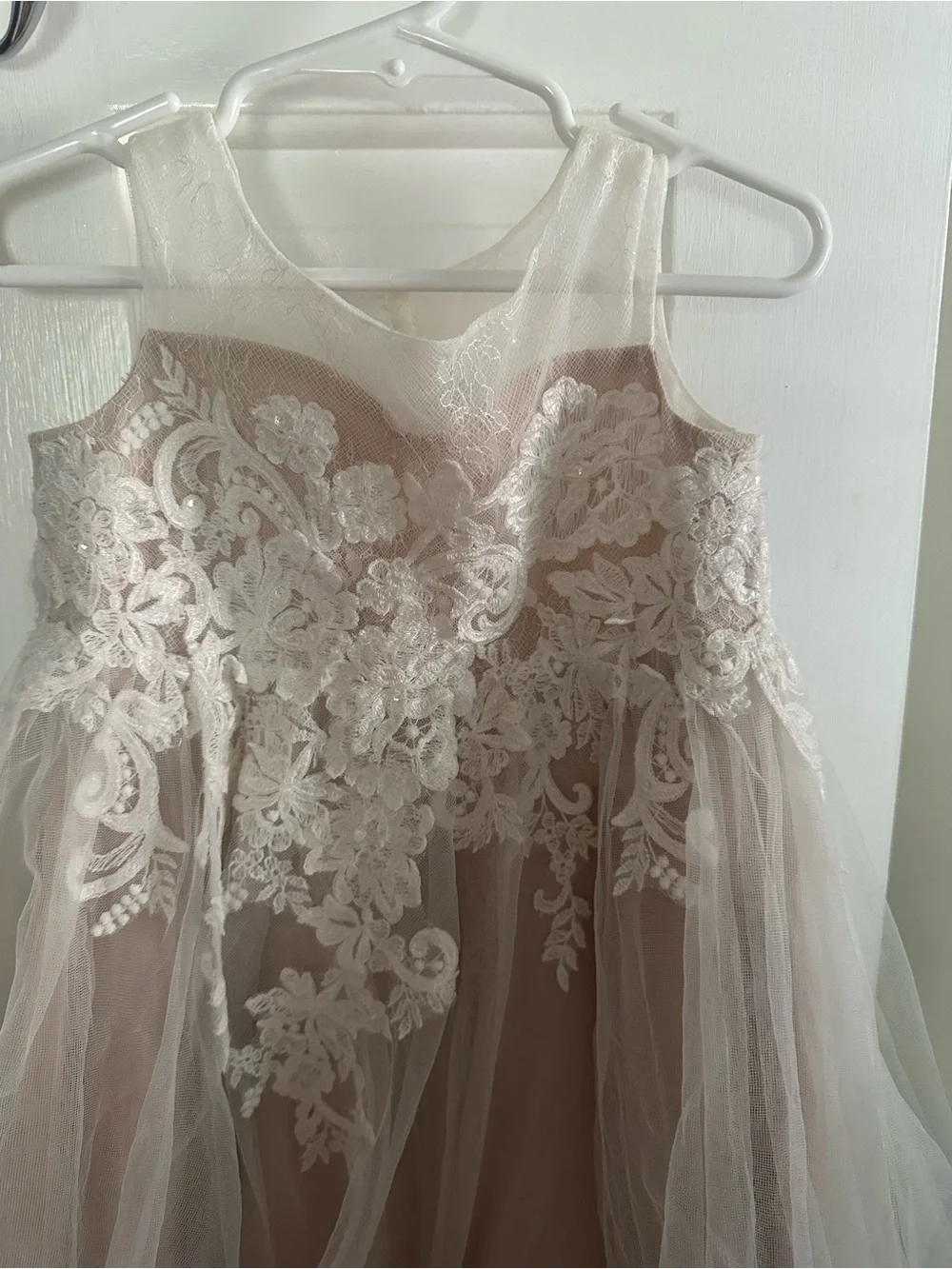 David’s bridal Ivory Lace Tulle Flower Girl Dress - Picture 5 of 9